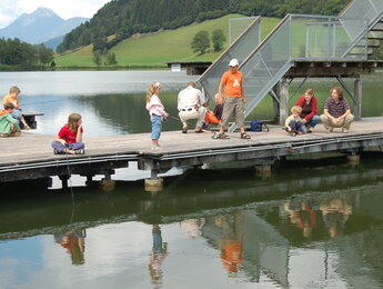 Fischen in der Region mit der ganzen Familie