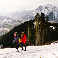 Spaziergang im Schnee am Glitschnerhof