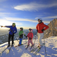 Skifahren mit der Familie (c) Herbert Raffalt
